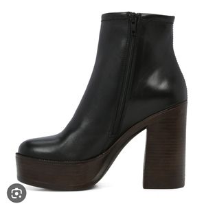 Iso Aldo colloredo boots